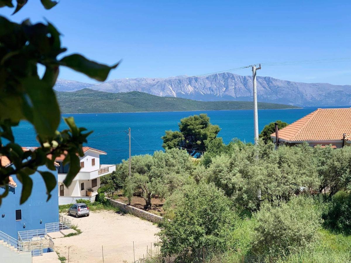 Villa Theosis Nikiána Eksteriør bilde